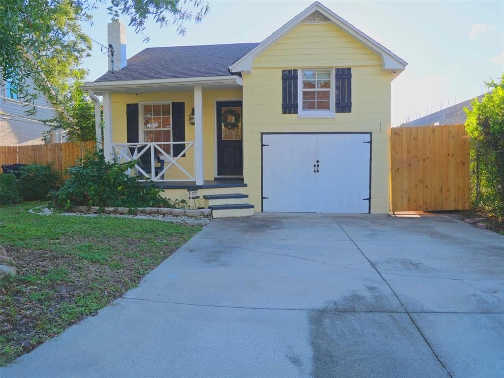 2916 N WOODROW AVENUE TAMPA, FL 33602