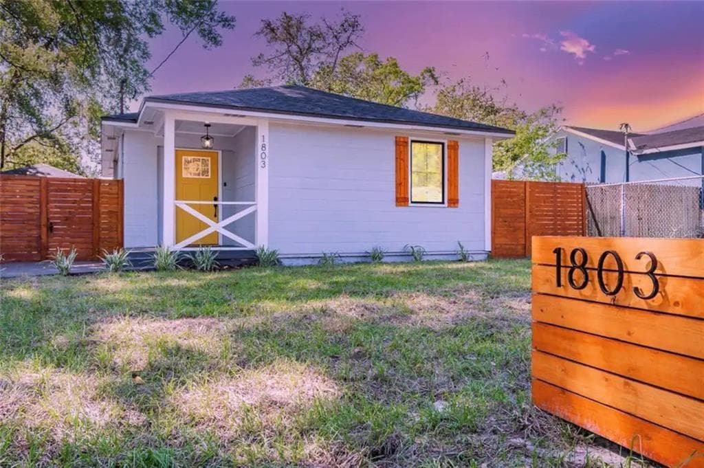 1803 E FRIERSON AVENUE TAMPA, FL 33610