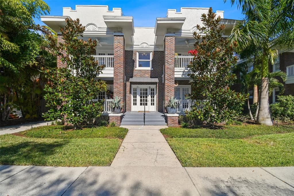 2113 W SOUTHVIEW AVENUE UNIT A TAMPA, FL 33606