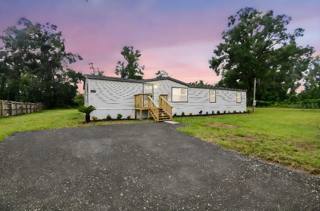 10003 BENJAMIN SMITH DRIVE THONOTOSASSA, FL 33592