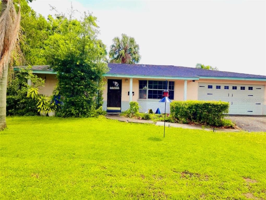 1984 64TH AVENUE N ST PETERSBURG, FL 33702