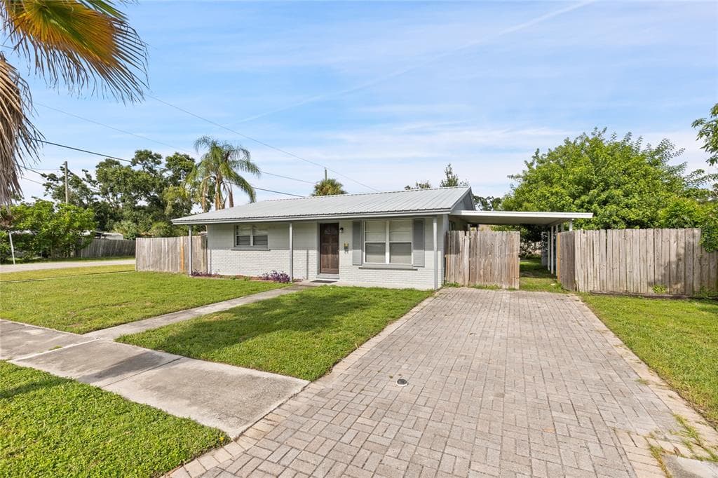 6402 S CAMERON AVENUE TAMPA, FL 33616