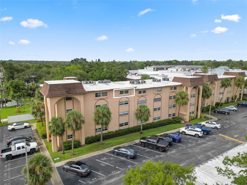 2525 W BAY DRIVE UNIT A44 BELLEAIR BLUFFS, FL 33770