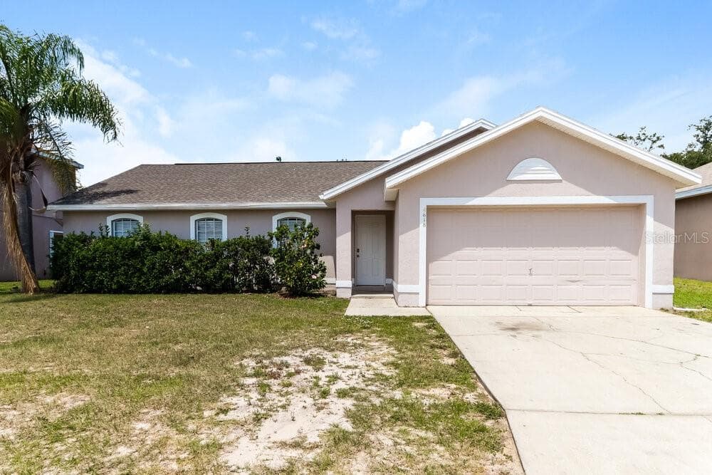 4618 GREAT BLUE HERON DRIVE LAKELAND, FL 33812