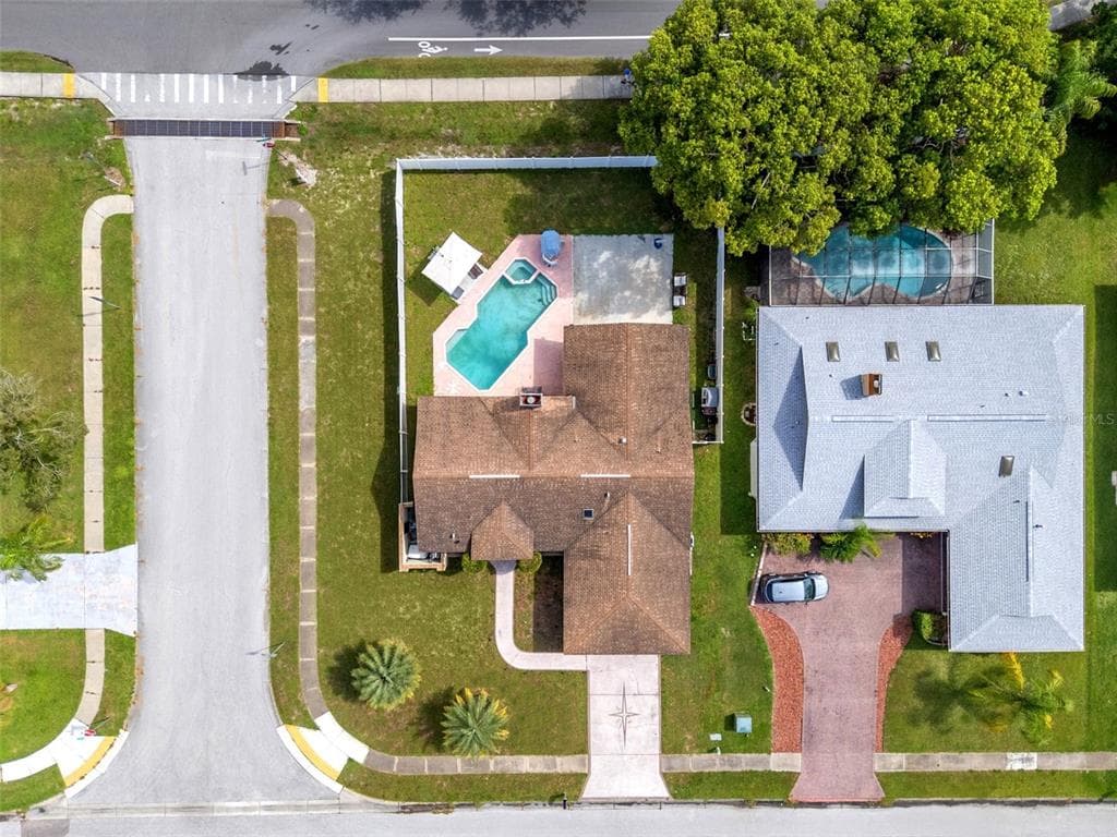 7812 SYLVAN DRIVE