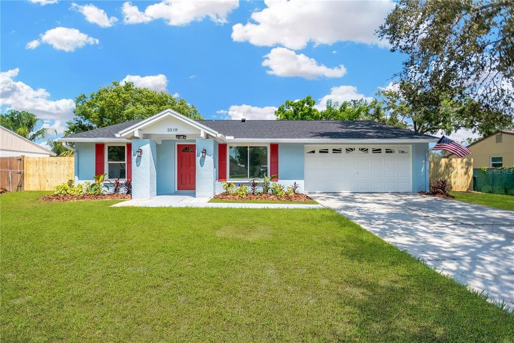 3218 KING CHARLES CIRCLE SEFFNER, FL 33584