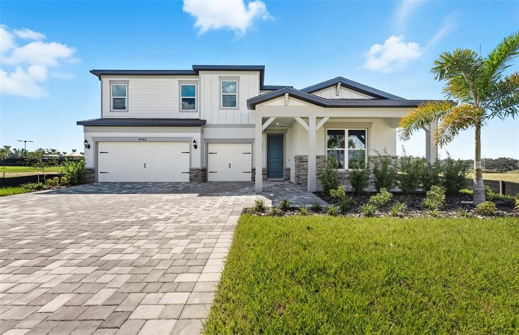 9745 AUTUMN RIDGE AVENUE RIVERVIEW, FL 33578
