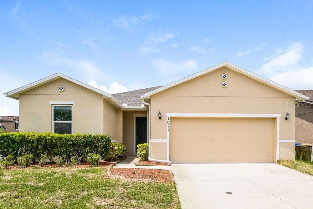 1011 HERMOSA WAY KISSIMMEE, FL 34744