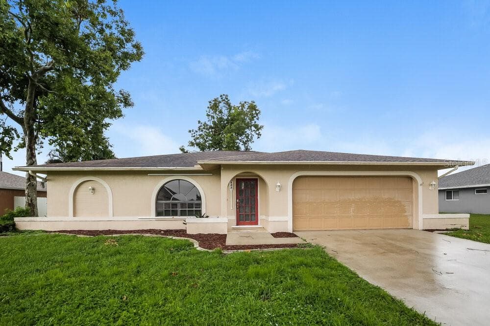 433 SE 13TH PLACE CAPE CORAL, FL 33990
