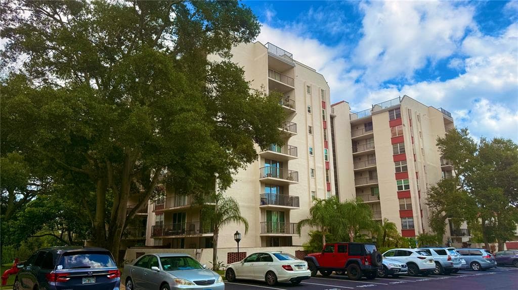 2699 SEVILLE BOULEVARD UNIT 607 CLEARWATER, FL 33764
