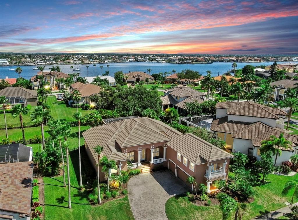 6408 RUBIA CIRCLE APOLLO BEACH, FL 33572