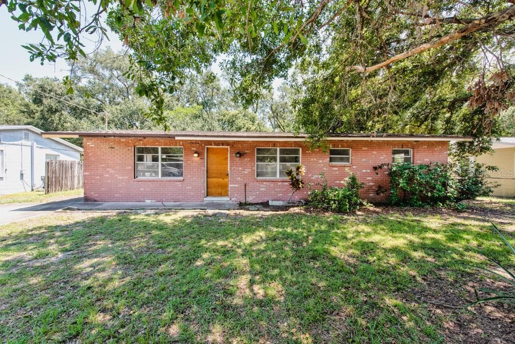 4203 FAWN CIRCLE TAMPA, FL 33610