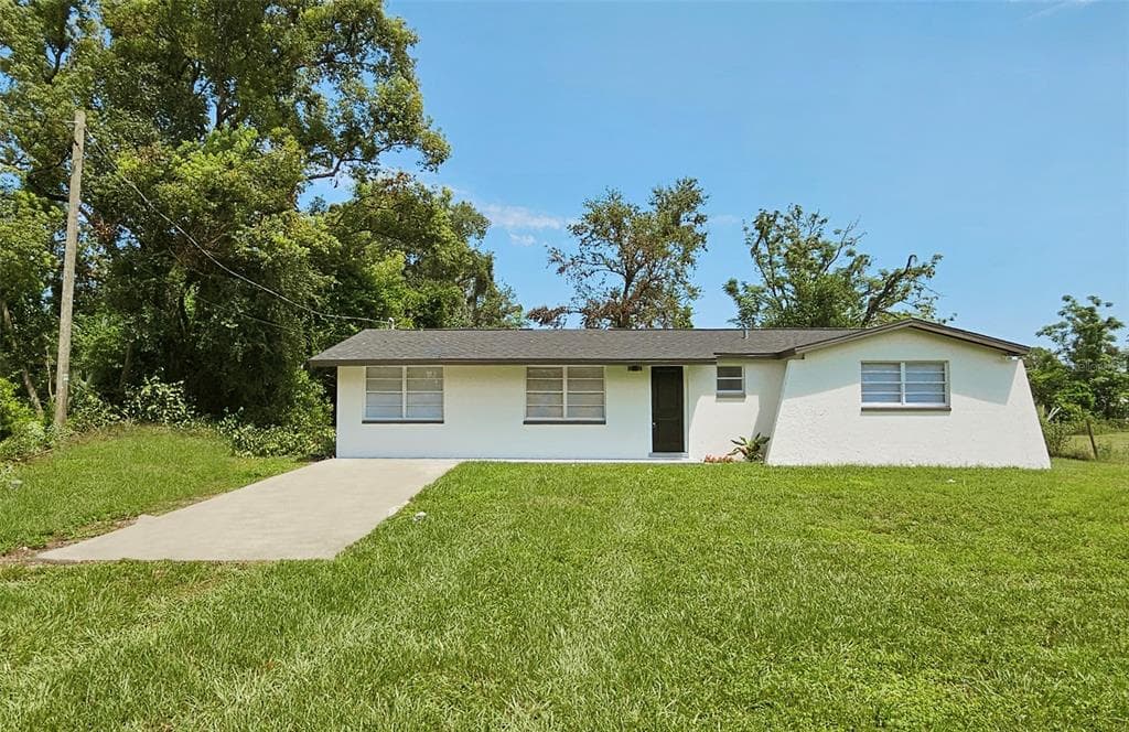 9526 EASTFIELD ROAD THONOTOSASSA, FL 33592