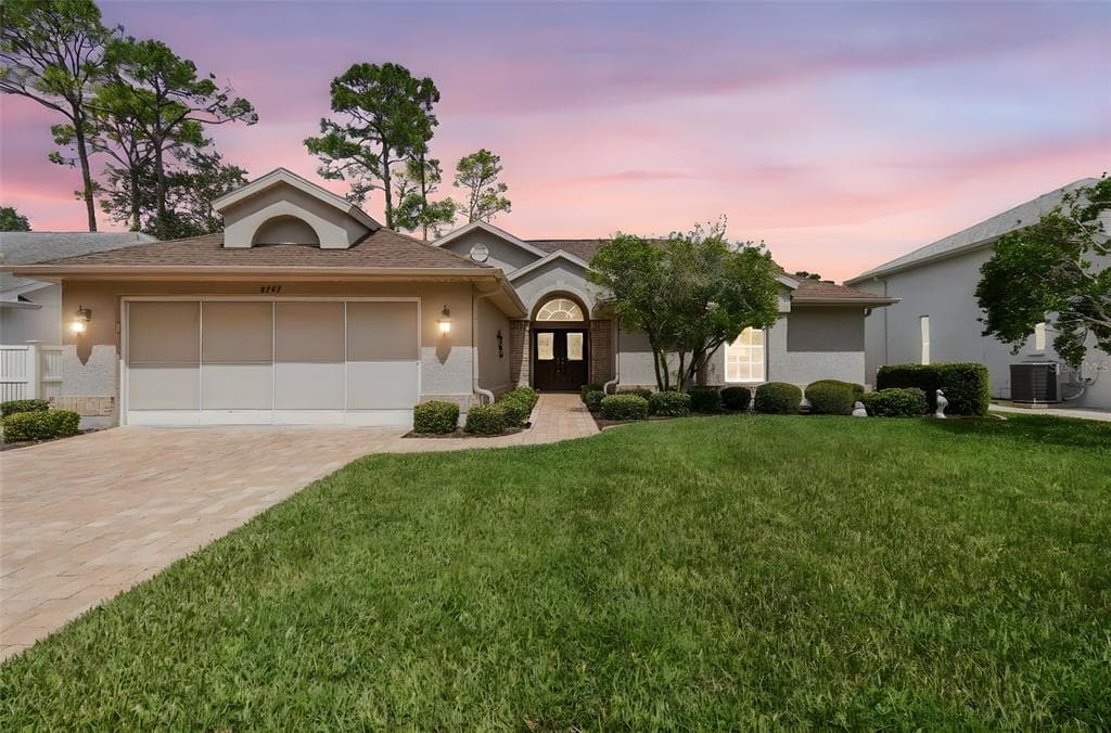 8157 HIDDEN HILLS DRIVE SPRING HILL, FL 34606