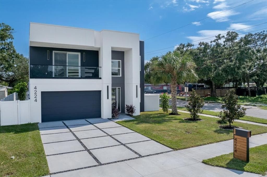 4224 W GREEN STREET TAMPA, FL 33607