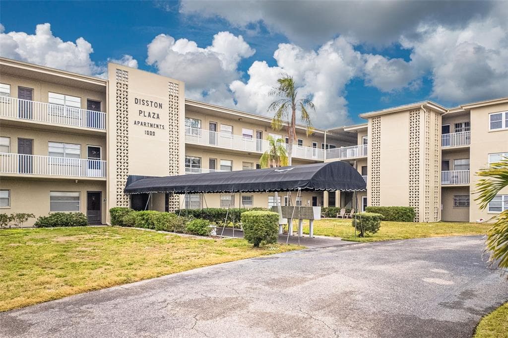 1000 49TH STREET N UNIT 307 ST PETERSBURG, FL 33710