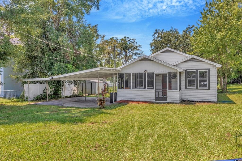 1007 N BURTON STREET PLANT CITY, FL 33563