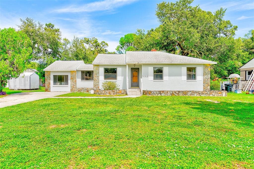 1222 SEMINOLE STREET CLEARWATER, FL 33755
