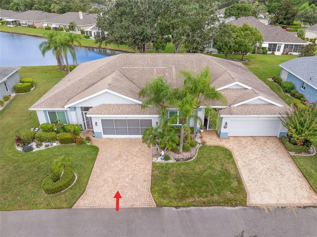713 MANCHESTER WOODS DRIVE SUN CITY CENTER, FL 33573