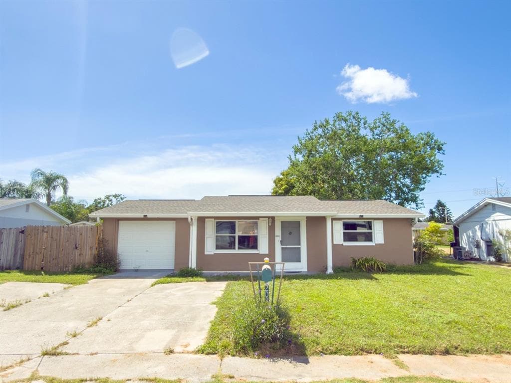 2033 ESSEX DRIVE HOLIDAY, FL 34691