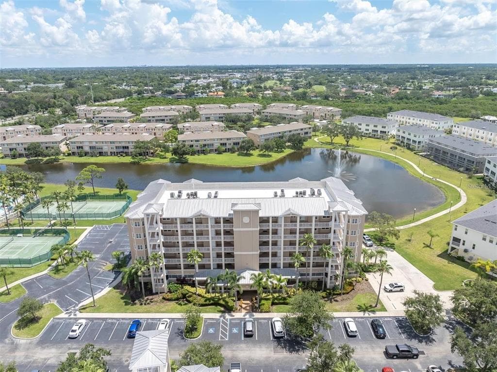 7069 KEY HAVEN ROAD UNIT 304 SEMINOLE, FL 33777