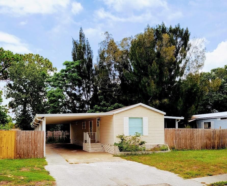 6067 137TH TERRACE N CLEARWATER, FL 33760