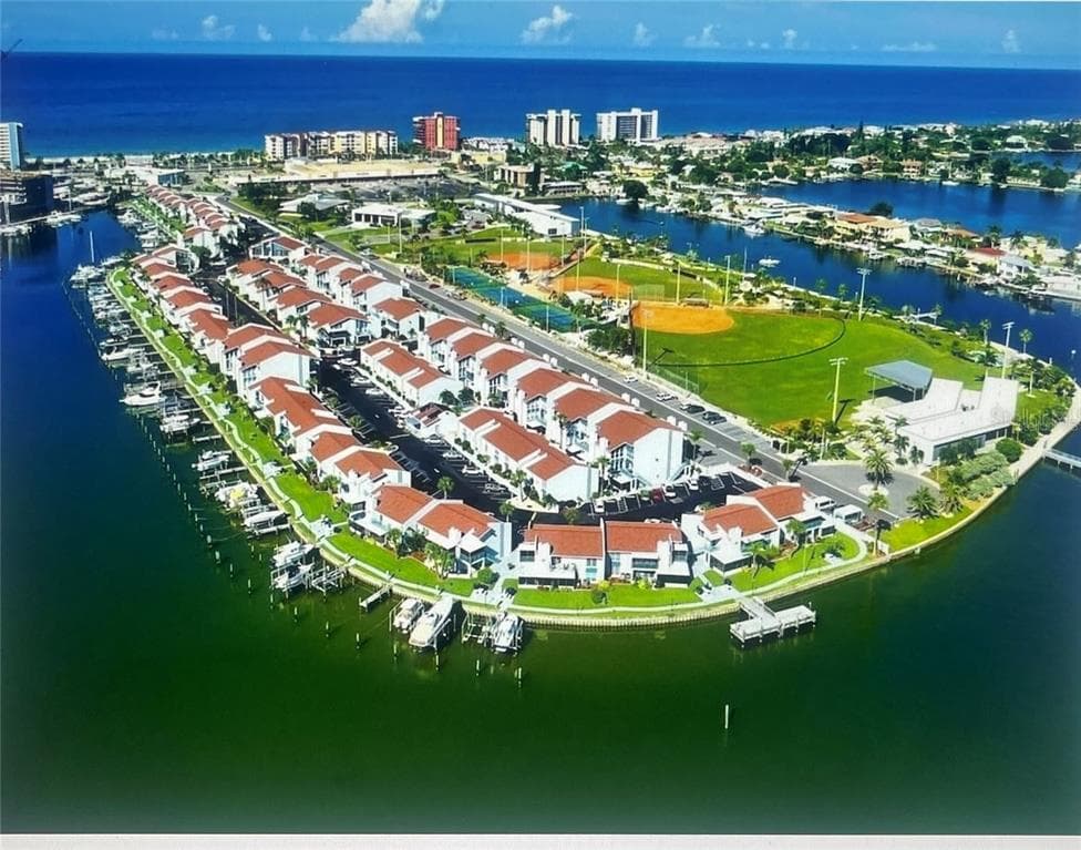 250 MEDALLION BOULEVARD UNIT H MADEIRA BEACH, FL 33708