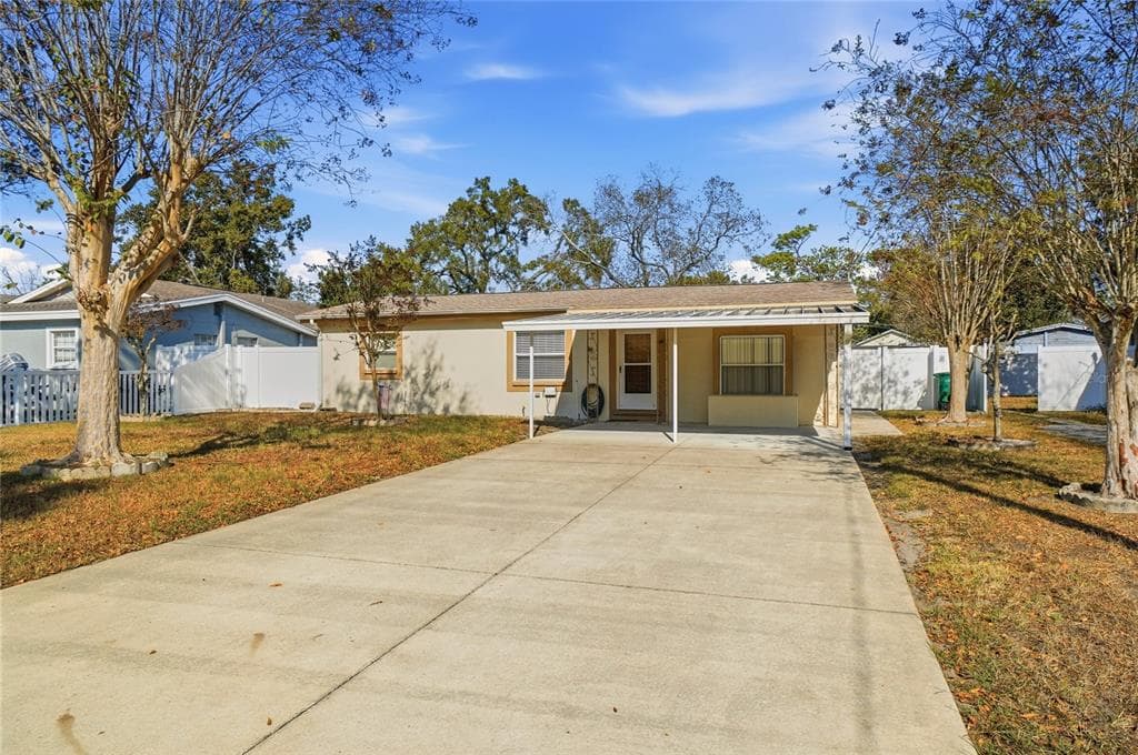 2428 N RAMONA CIRCLE TAMPA, FL 33612