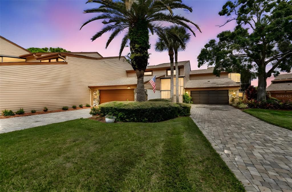 2455 LAKE POINT LANE CLEARWATER, FL 33762