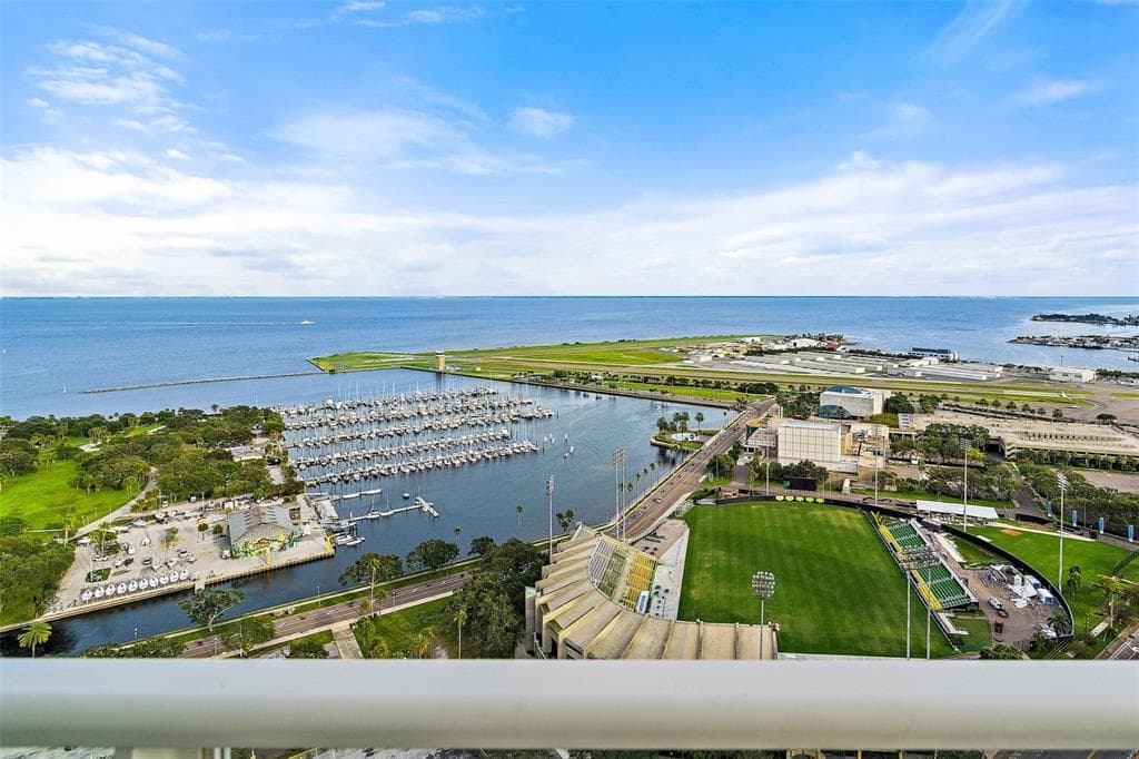 175 1ST STREET S UNIT 3203 ST PETERSBURG, FL 33701