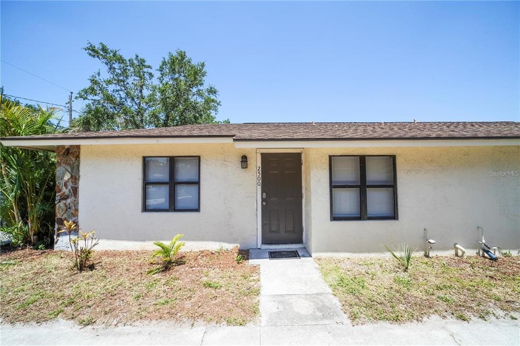 2500 CHILK AVENUE SARASOTA, FL 34234
