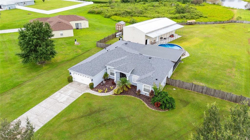 1552 AVONDALE RIDGE DRIVE PLANT CITY, FL 33567
