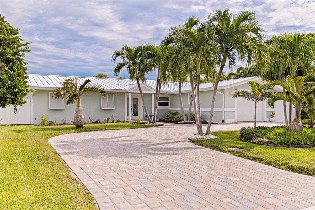 285 3RD STREET W TIERRA VERDE, FL 33715