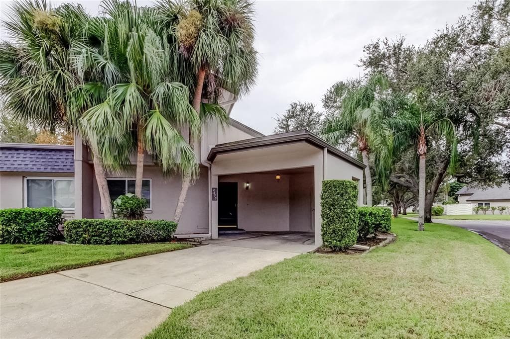 2670 BARKSDALE CT CLEARWATER, FL 33761