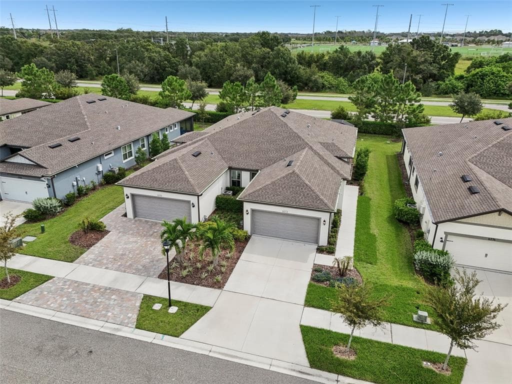 6372 MOORING LINE CIRCLE APOLLO BEACH, FL 33572