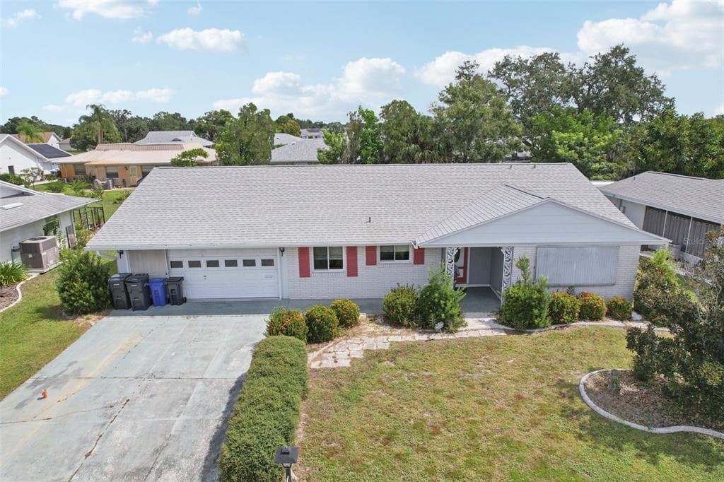 1815 ALLEGHENY DRIVE SUN CITY CENTER, FL 33573