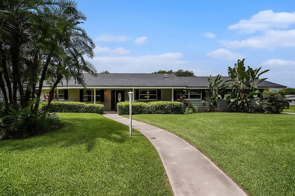 1640 PICARDY CIRCLE