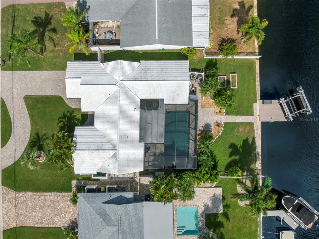 4003 HEADSAIL DRIVE NEW PORT RICHEY, FL 34652