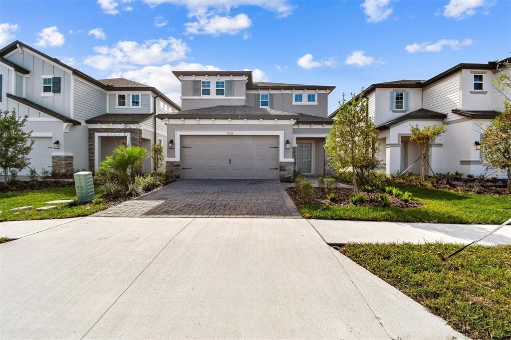 31324 PENDLETON LANDING CIRCLE WESLEY CHAPEL, FL 33545