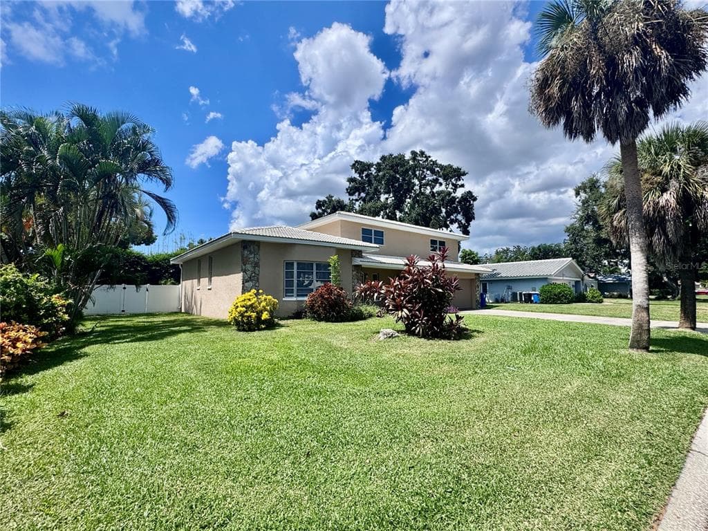 4097 40TH STREET S ST PETERSBURG, FL 33711