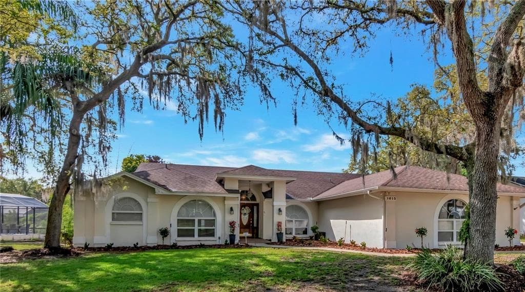 1615 LADY BOWERS TRAIL LAKELAND, FL 33809
