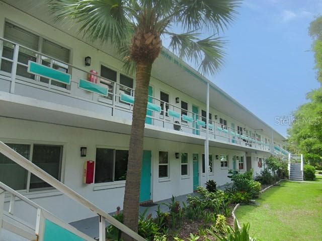 6100 21ST STREET N UNIT 17A ST PETERSBURG, FL 33714
