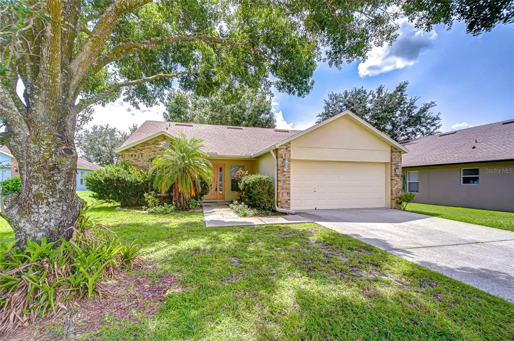 107 CITRUS LANDING DRIVE PLANT CITY, FL 33563
