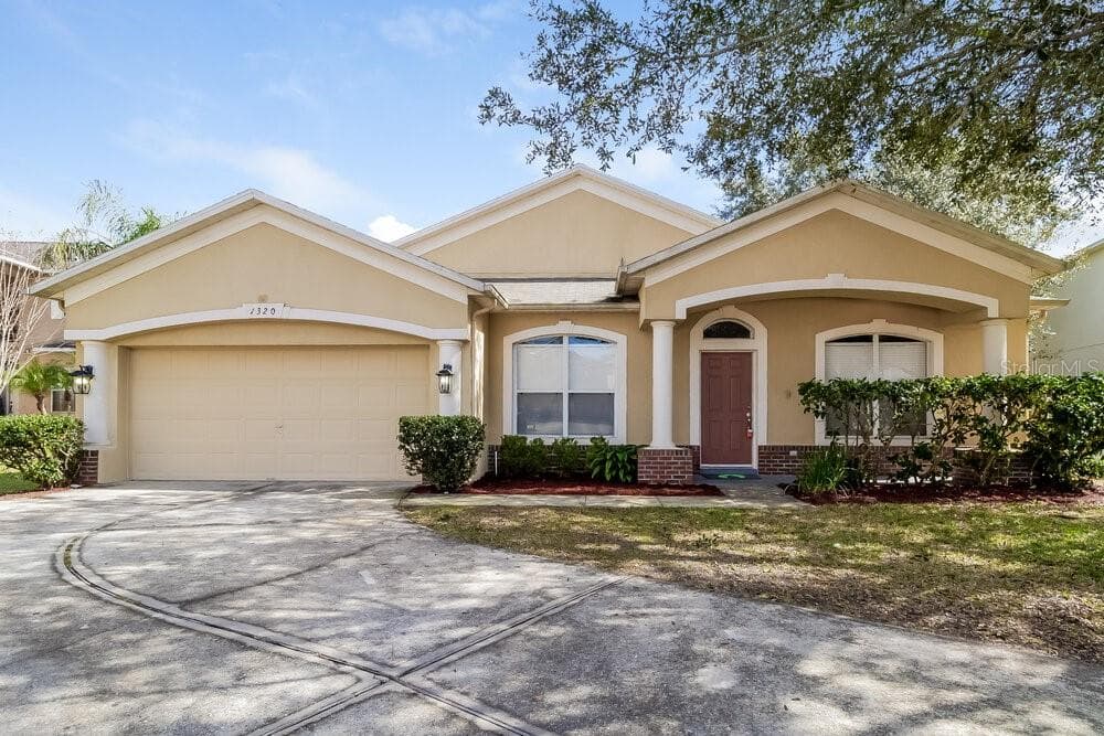 1320 FALCONWOOD COURT APOPKA, FL 32712