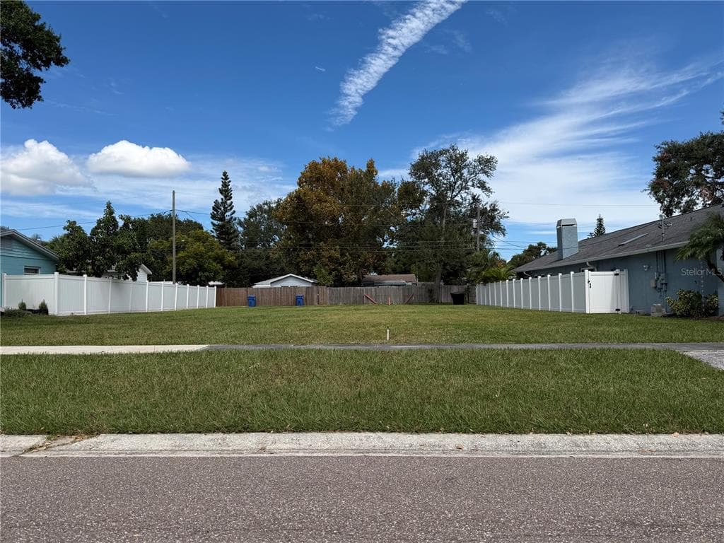 845 43RD AVENUE N ST PETERSBURG, FL 33703