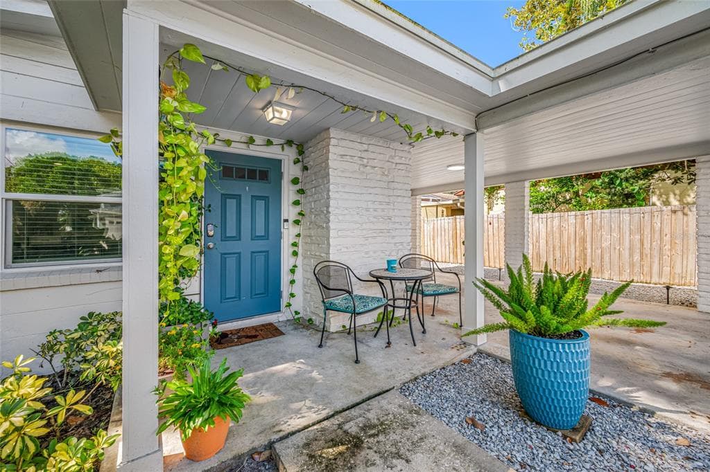 1303 E NORFOLK STREET TAMPA, FL 33604