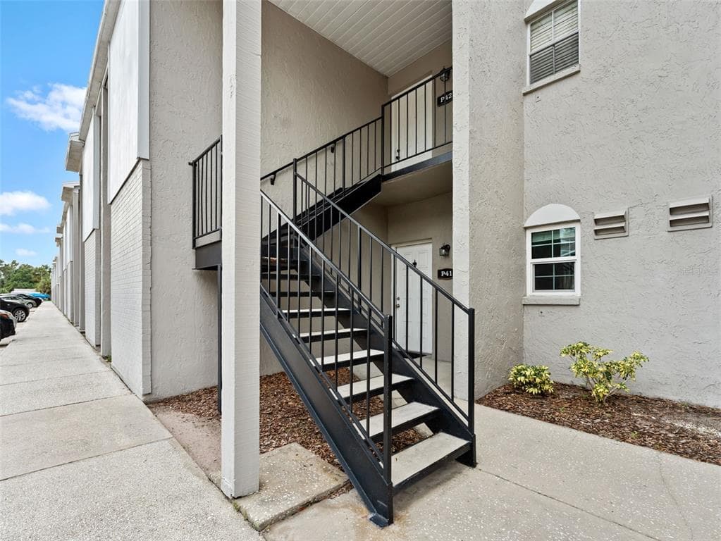 4507 S OAK DRIVE UNIT P41 TAMPA, FL 33611