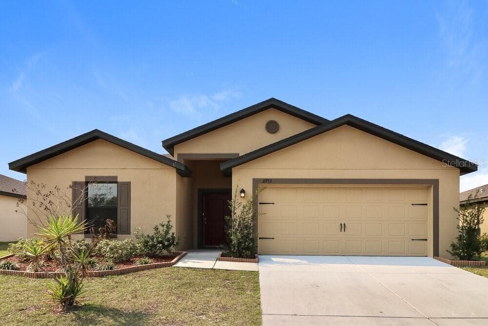 6953 REDBAY DRIVE BROOKSVILLE, FL 34602
