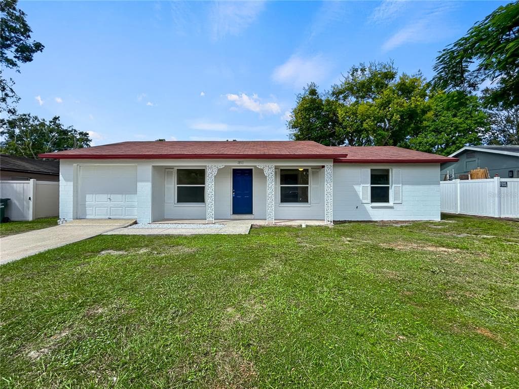 1811 LOWRY AVENUE LAKELAND, FL 33801