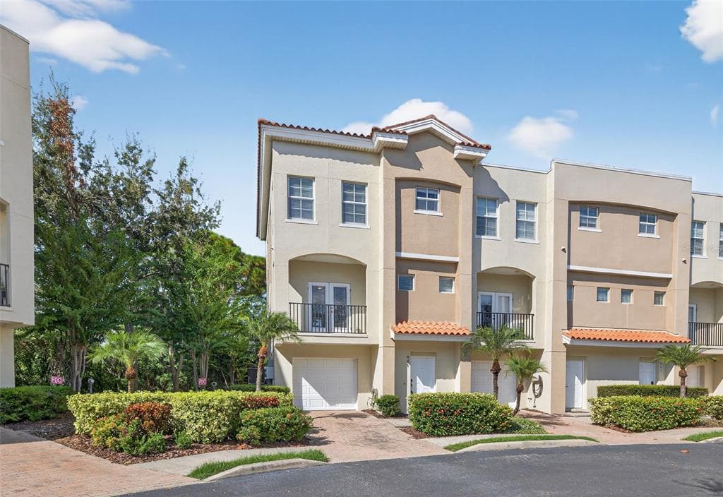 821 100TH AVENUE N ST PETERSBURG, FL 33702